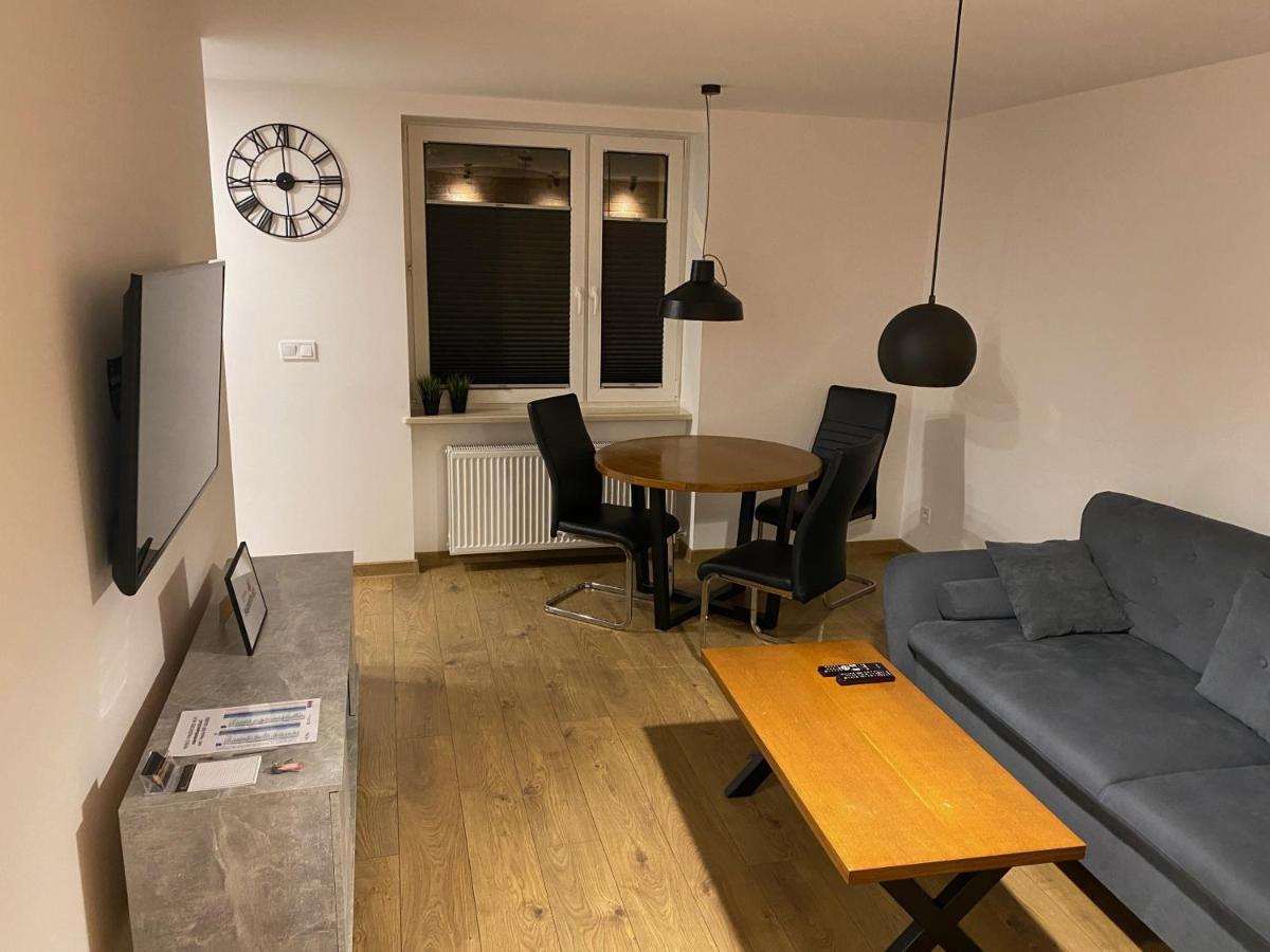 Apartament 45M2 Czeladz 8Km Do Katowic Luaran gambar